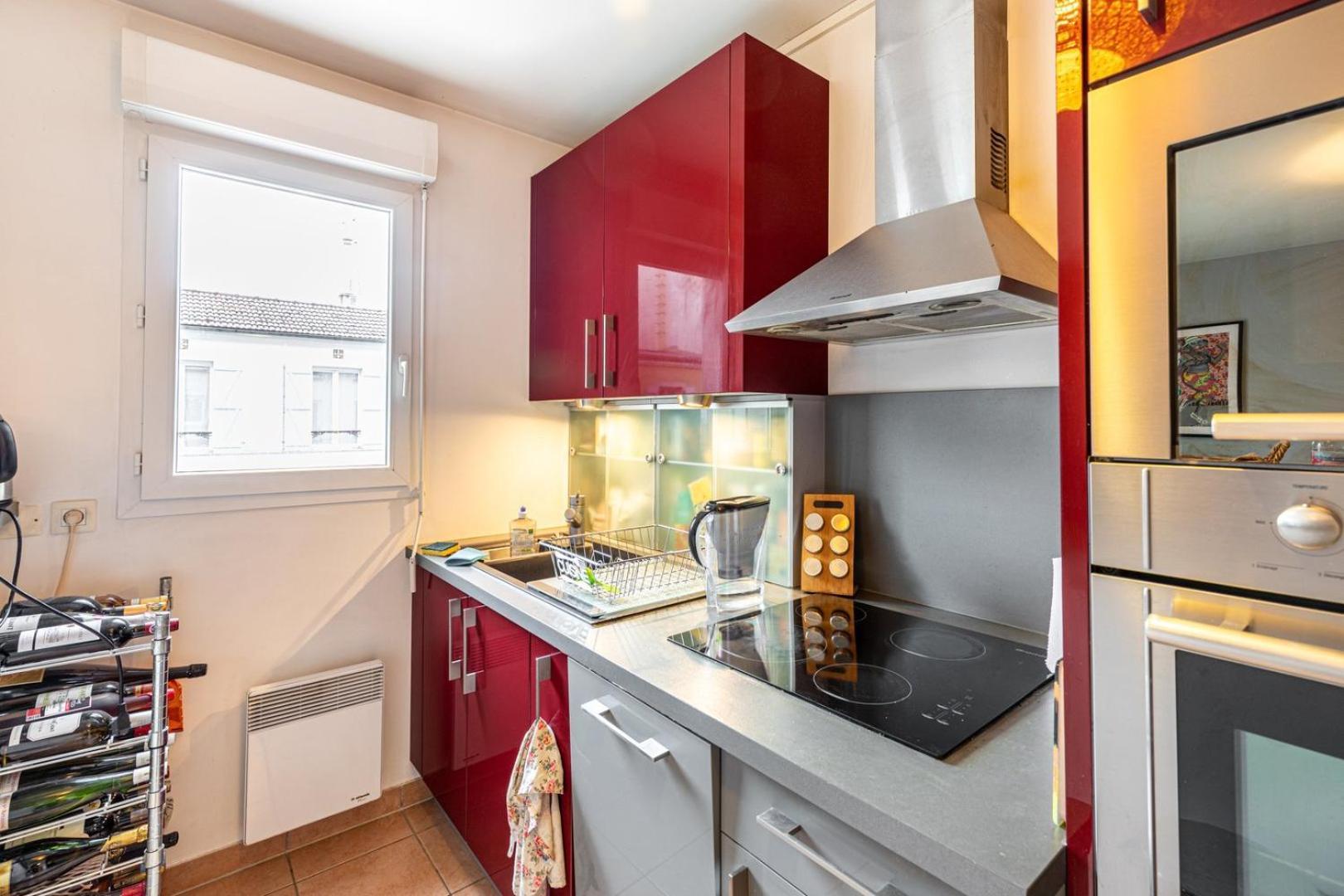 Guestready - Red Letters In Montrouge Apartment Exterior photo